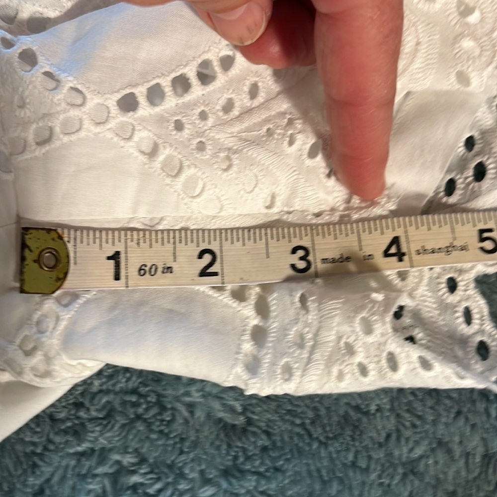White Eyelet High Waisted Express Shorts Size 2 - Picture 11 of 11